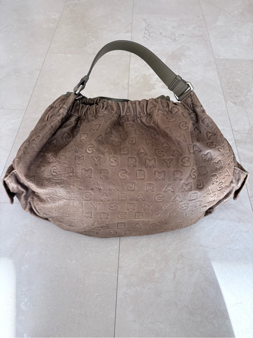 Marc by Marc Jacobs Dreamy Logo Leather Slouchy Shoulder Hobo Bag Vintage